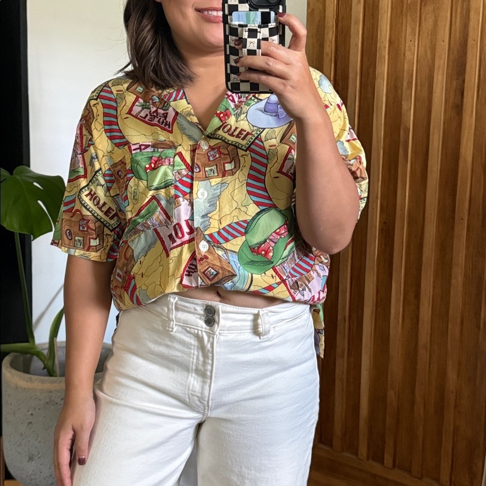 Vintage Buttoned Front 100% Silk Shirt. Size S